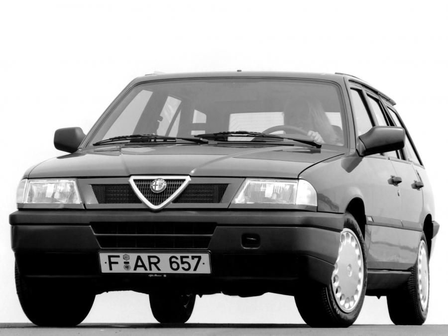  Alfa Romeo Sport Wagon (907) 1990 года  (WW) (фото 2 из 17)